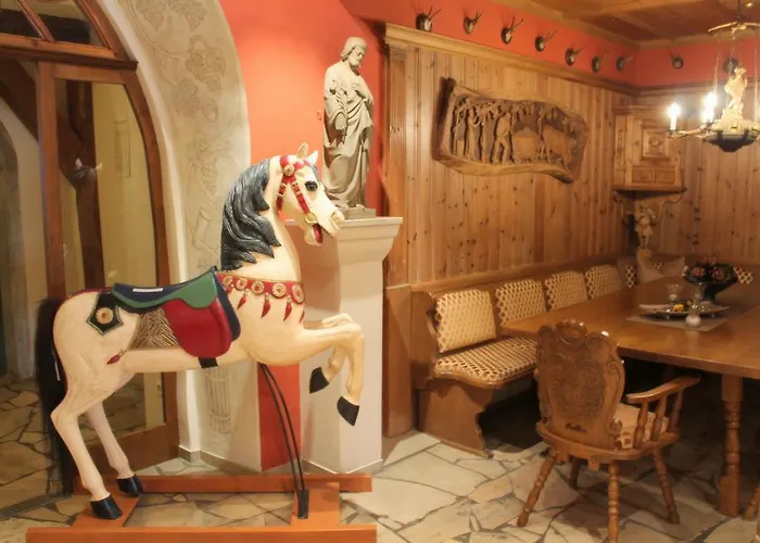 فندق Burggartenpalais 4*