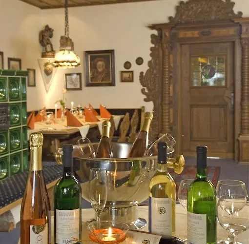 Burggartenpalais 4* روتنبورغ أوب در تاوبر