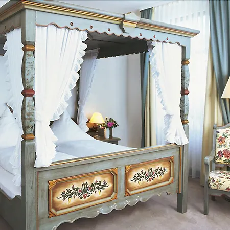 Burggartenpalais Hotel 4*